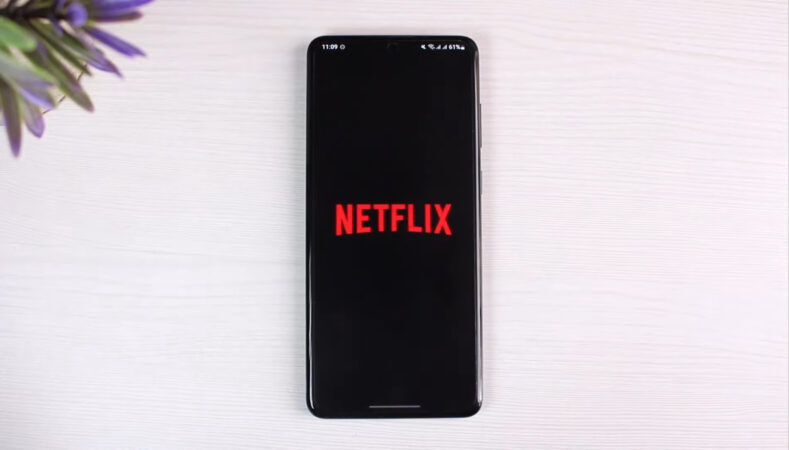 How much data does Netflix use and how to save data while streaming.